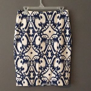Ann Taylor Blue and White Print Pencil Skirt